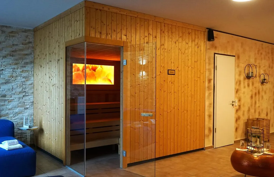 Best Western Plus Royal Suites-1